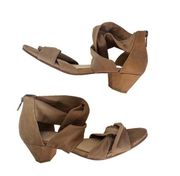 Eileen Fisher Earth Joy Knotted Twist Block Heel Sandal Size 8.5 Tan