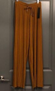 Pleated Palazzo Pants 