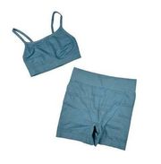 GymShark - Logo Sports Bra and Biker Shorts Set in Teal