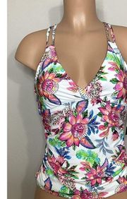 New. La Blanca underwire floral tankini top. 6