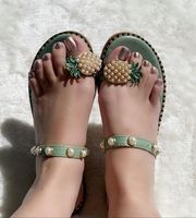 Pearl pineapple pearl strap sandals macaron green Size 7
