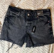 Boyfriend Midi Low Rise Black Jean Shorts