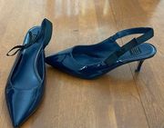 WHITE HOUSE BLACK MARKET navy Beverly navy patented leather sling back heels 8