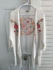 Jodifl white floral embroidered open front kimono fringe hem size medium