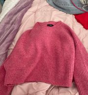 pink sweater