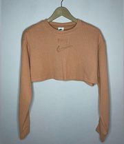 cropped sweatshirt