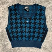 NWOT  Houndstooth Cropped V Neck Vest