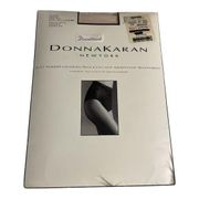 Donna Karan Vintage Just Sheer Hosiery Control Top Style 266 Powder Medium NWT