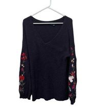 American Eagle  Outfitters Blue Embroidered Floral V Neck Sweater M