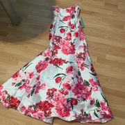 B.Smart floral print dress strapless