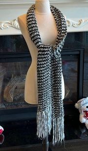 Cozy Scarf Crochet Fringe Black White Gray Acrylic Womens Winter New York and Co