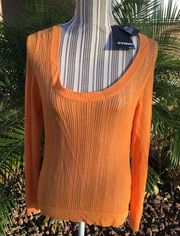 light weight ribbed long sleeve scoop neck Top size Medium NWT