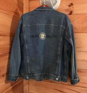 AMAZING VINTAGE BLUE DARK WASH  JEANS LOGO SPELLOUT GRAPHIC BUTTON UP DENIM JACKET