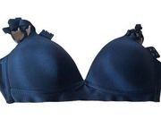 Isaac Mizrahi New York bra, size 36B.