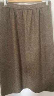 Evan Picone Women's Wool Skirt Knee Length Lined Chevron Design Size 12 Vintage