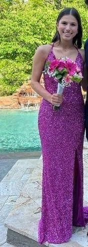 Primavera Magenta Sequence Prom dress size 4, fits like a 2