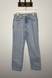 Vintage  Light Wash Straight Leg Mom Jeans