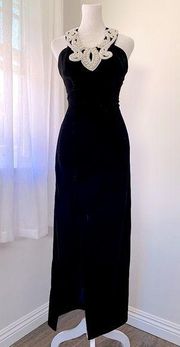 Vintage ‘90s Gunne Sax / Jessica McClintock Black Velvet Halter Neck Prom Dress