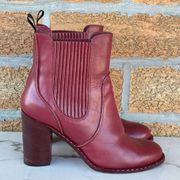 Marc By Marc Jacobs burgundy leather boots 37