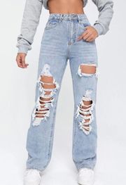 𝅺 Distressed Light Mom Jeans