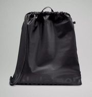 Lululemon Lightweight Gym Sack 13L black / graphite