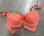 34B Daisy Fuentes neon orange bustier bra