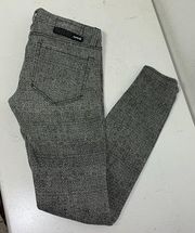 Hurley ‘81 Skinny Leggings Jeans Black & White pattern.