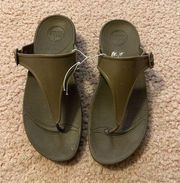 Fit flop flip flop platform gray sandal size 8
