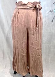 Molly Green blush wide leg pants size medium