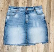 Maurice’s size 12 distressed denim skirt