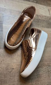 Women’s Slip On Shoes 