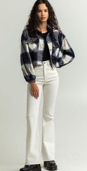 Womens plaid crop blue shacket tillys NWT size medium