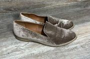 INDIGO RD Hani Crushed Velvet Loafer Size 8.5 Taupe