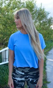 AQUA TULIP SLEEVE CROP TOP