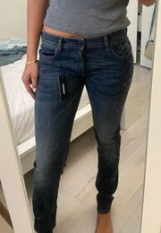 jeans