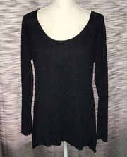 ROCK & REPUBLIC BLACK SHIMMER CREW NECK SWEATER