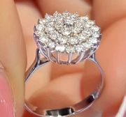 Beautiful Silver Plated Band Zirconia Stones Costume Jewelry Ring sz 6