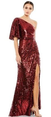 Mac Duggal 93540 Embellished Cap Sleeve Cowl Neck
Trumpet Gown NWT