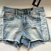 Nwt  light wash distressed Jean shorts size 24