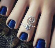 Sterling Silver  Star Twirl Toe Ring