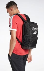 Training Essentials Backpack Medium Black