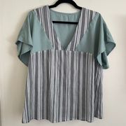 Vero Moda short sleeve V-neck blouse ~ women’s size large