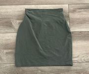 😍 Cutest Aritzia Green Mini Skirt