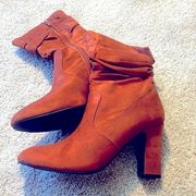 New cinnamon colored block heels faux suede tall zippered 9.5