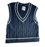 Abercrombie & Fitch Sleeveless  Knit Sweater Vest V-Neck Black & White Small