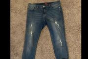 distressed Capri jeans