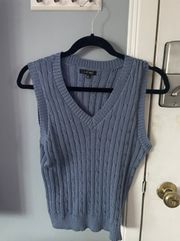 Sweater vest 