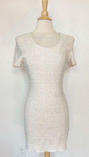 Vintage 90’s Beige Floral Embroidered Short Sleeve Sheath Dress