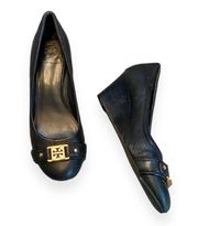 Tori Burch Black & Gold Leather Shoes Size 10 2.5 in Wedge Heel Designer Shoes