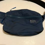 Lululemon Clean Lines Belt Bag Fanny Pack Blue Black Travel